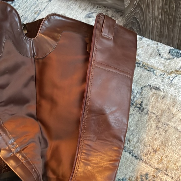 Women’s Brown Riding Boots - Picture 4 of 5